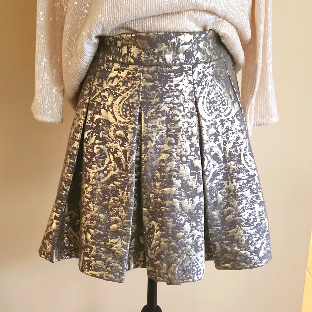 Pleated Metallic Short Miniskirt ✨️